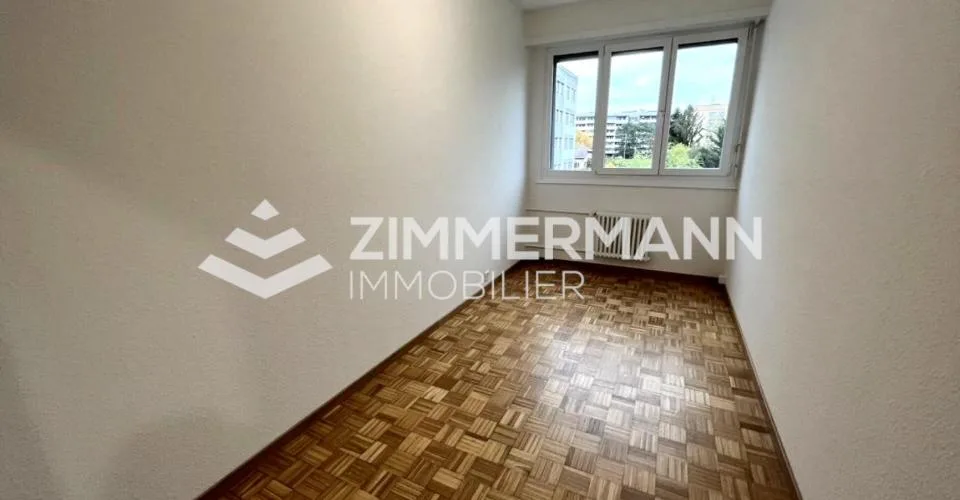 Thônex : Magnifique appartement de 5 pièces avec balcon ! – Foto 3 von 6