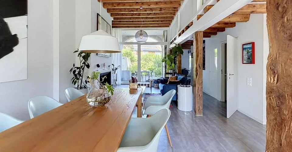Maison villageoise de 7,5 pièces avec jardin à Aire-la-Ville – foto 3 di 11
