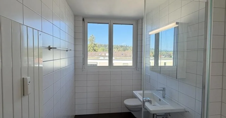 Sonnige Wohnung mit Ausblick ins Weite! – Foto 7 von 8