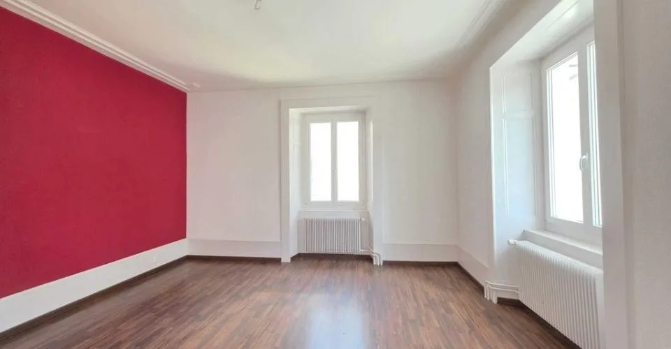 Wohnung mit 3.5 Zimmern im Erdgeschoss – Foto 2 von 9