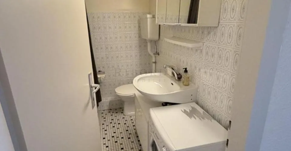 Wohnung mit 2.0 Zimmern möbliert in einem Altbau! – Foto 6 von 11