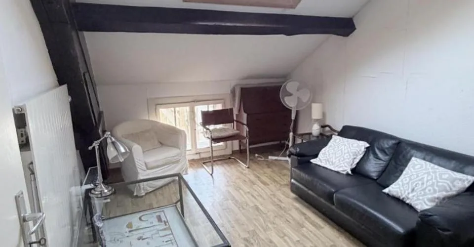 Wohnung mit 2.0 Zimmern möbliert in einem Altbau! – Foto 4 von 11