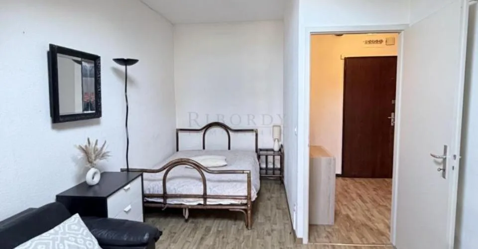 Wohnung mit 2.0 Zimmern möbliert in einem Altbau! – Foto 5 von 11
