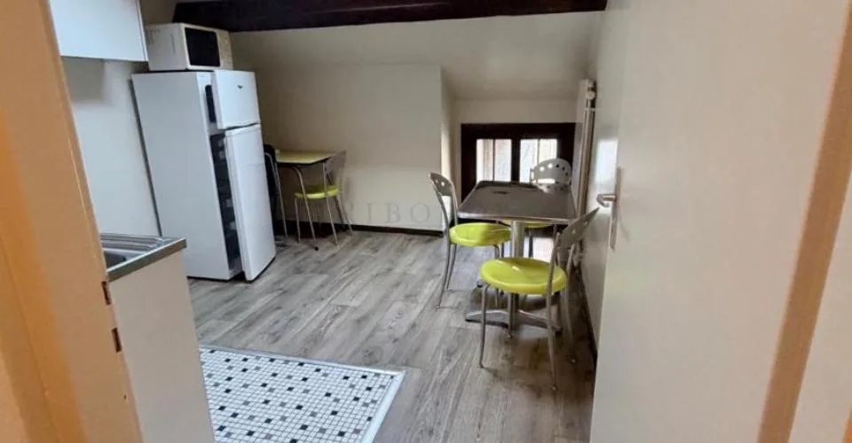 Wohnung mit 2.0 Zimmern möbliert in einem Altbau! – Foto 8 von 11