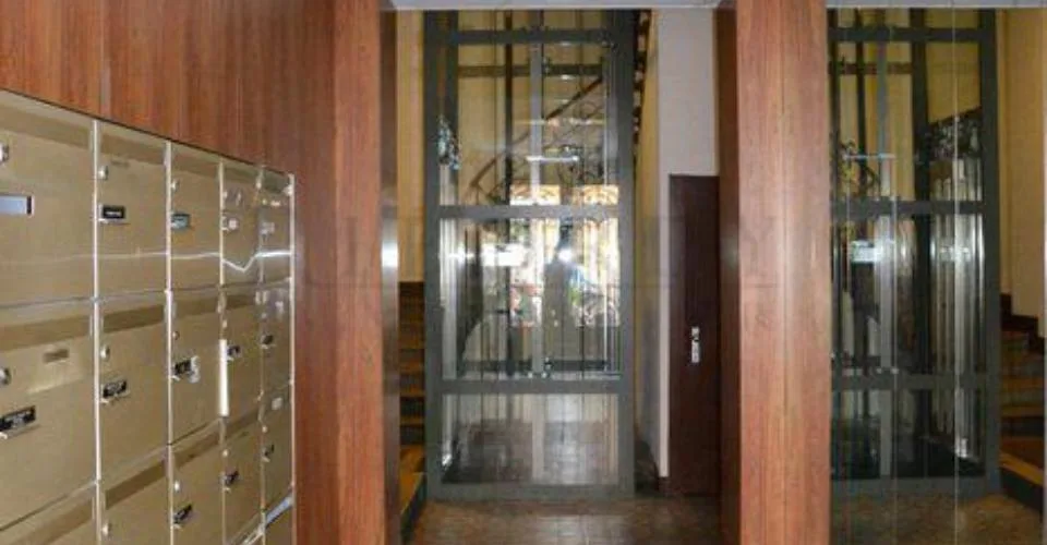 Wohnung mit 2.0 Zimmern möbliert in einem Altbau! – Foto 2 von 11