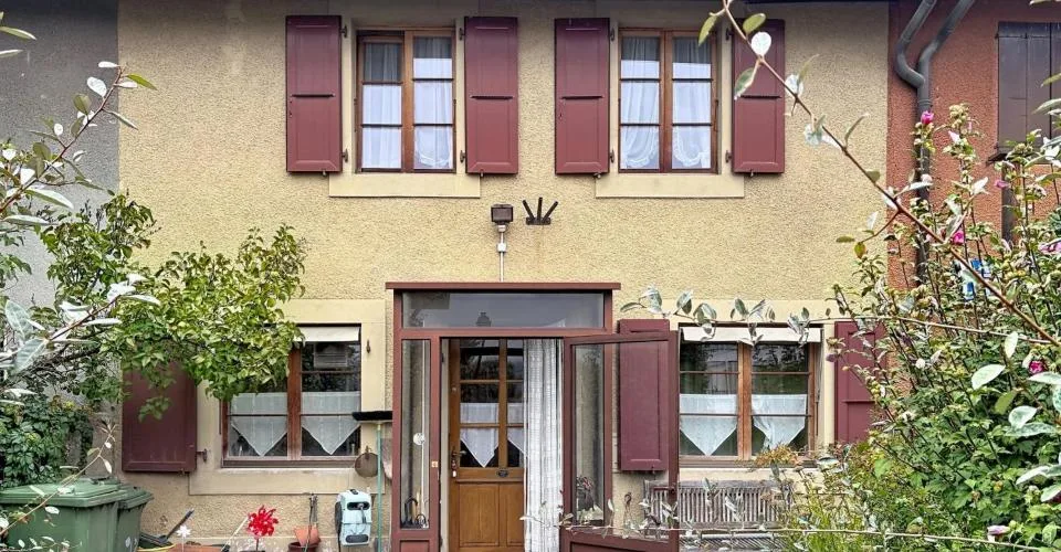 MEINIER - ENSEMBLE DE TROIS MAISONS DE VILLAGE À RÉNOVER – Foto 3 von 7
