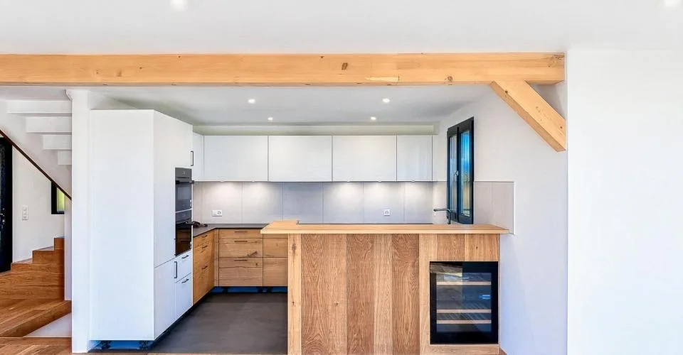 Geräumiges renoviertes Haus mit 9 Zimmern – Foto 5 von 13