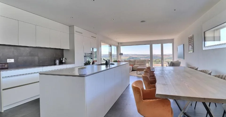Attico con terrazza e vista panoramica – foto 5 di 13