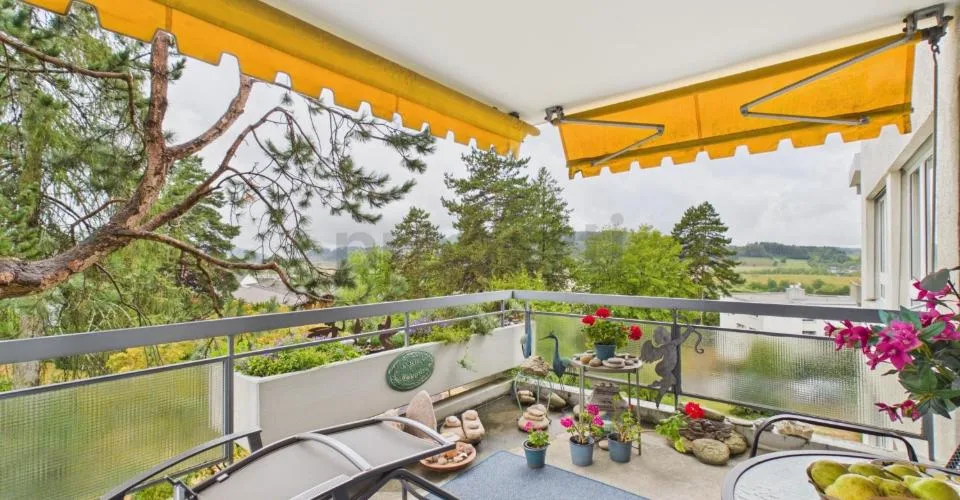 Réservé - Appartement baigné de lumière avec beaucoup d'espace et vue dégagée – Foto 11 von 12