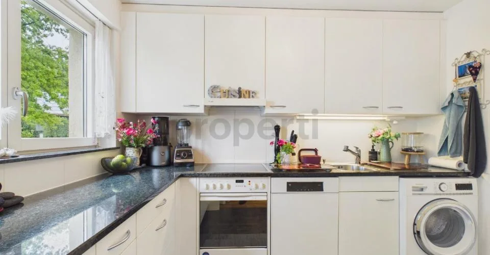 Réservé - Appartement baigné de lumière avec beaucoup d'espace et vue dégagée – Foto 9 von 12