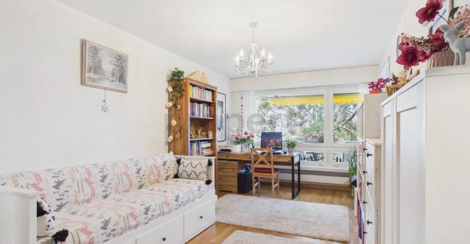 Réservé - Appartement baigné de lumière avec beaucoup d'espace et vue dégagée – Foto 8 von 12