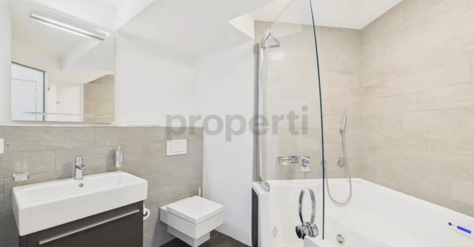 Exclusive spacious 3.5 room apartment with terrace and garden in park-like setting – photo 21 of 22