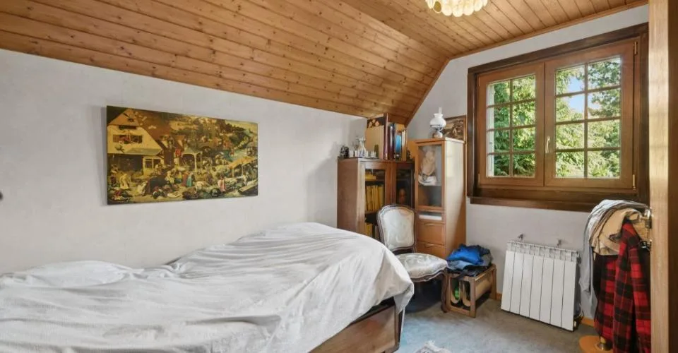 Familienhaus mit 6 Zimmern auf einem großzügigen Grundstück – Foto 11 von 13