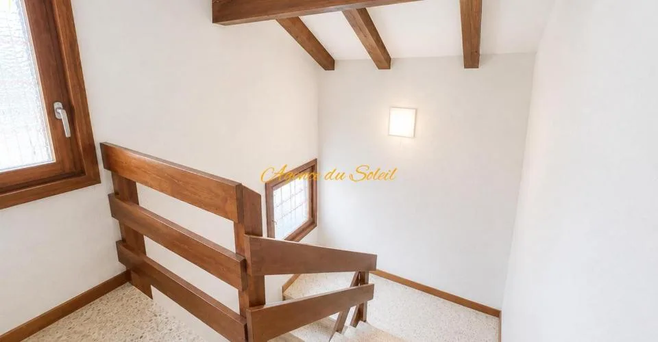 En Exclusivité ! Adorable maison comprenant 2 appartements séparés, à 5 minutes en voiture de Crans-Montana ! – Foto 8 von 27