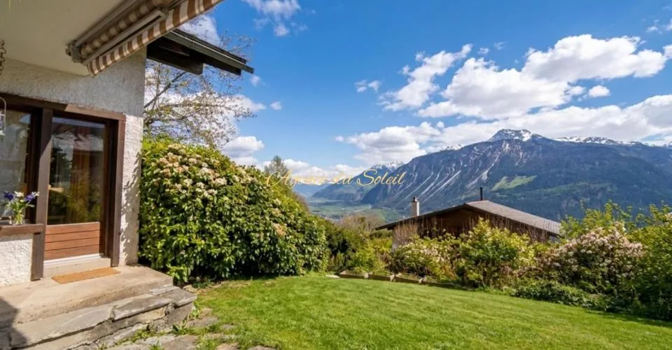 En Exclusivité ! Adorable maison comprenant 2 appartements séparés, à 5 minutes en voiture de Crans-Montana ! – Foto 4 von 27