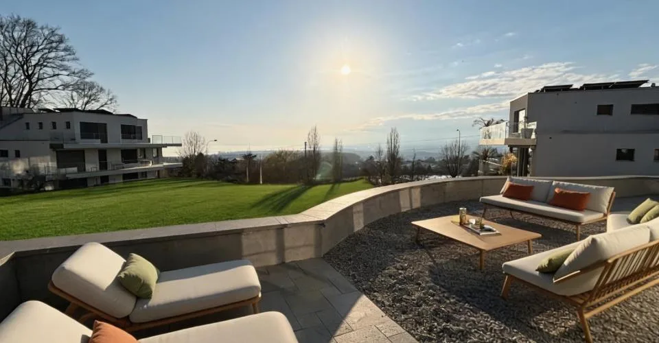 PRILLY - APPARTAMENTO NUOVO DI 4 LOCALI - VISTA LAGO & GIARDINO 246 M2 – foto 11 di 20