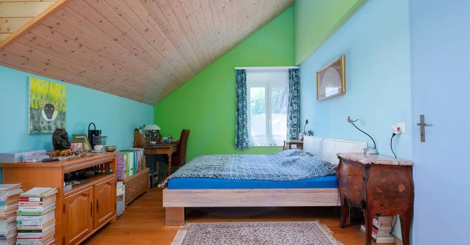 Spacieuse maison très bien entretenue de 5,5 pièces avec jardin à deux minutes d'Aubonne – photo 9 sur 13