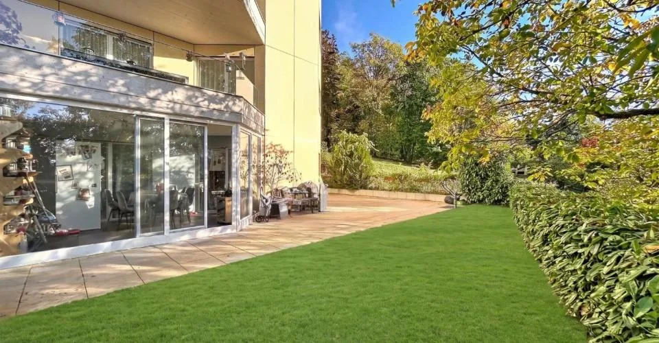 4.5 pièces avec jardin et entrée indépendante – photo 2 sur 10