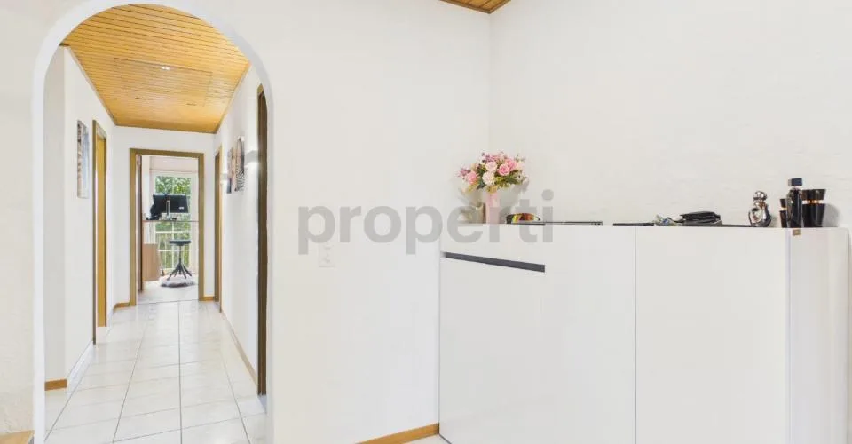 Renoviertes Wohnglück mit Seeblick! – Foto 2 von 19