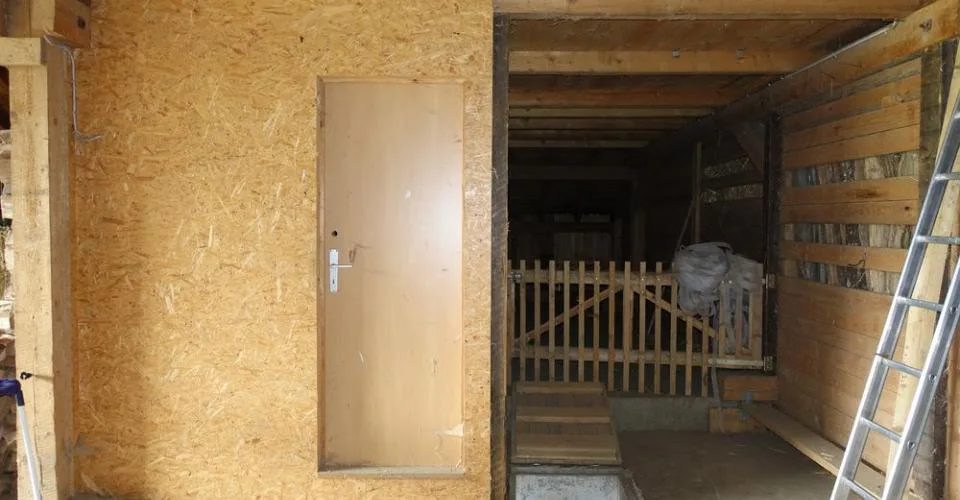 Die Reussilles - 4.5-Zimmer-Wohnung + 2 separate Schlafzimmer + Studio + 3 Pferdeboxen – Foto 14 von 15