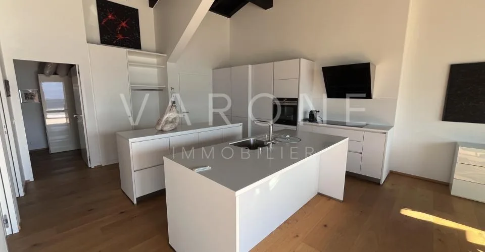 Attique contemporain avec terrasse panoramique – Foto 5 von 13