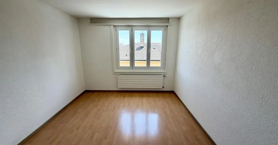 Appartement à Neuchâtel avec vue urbaine – Foto 7 von 9