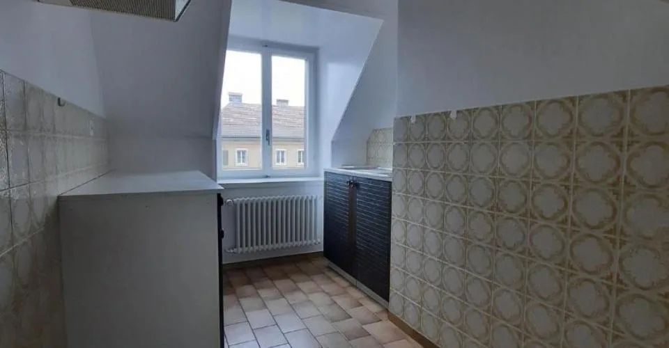 Luminoso appartamento di 3 locali in un edificio con giardino comune – foto 6 di 11