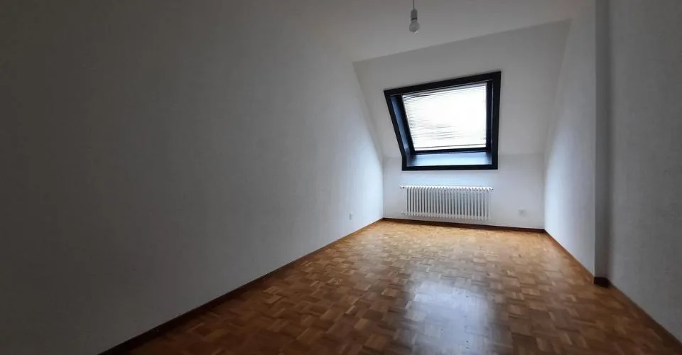Luminoso appartamento di 3 locali in un edificio con giardino comune – foto 5 di 11