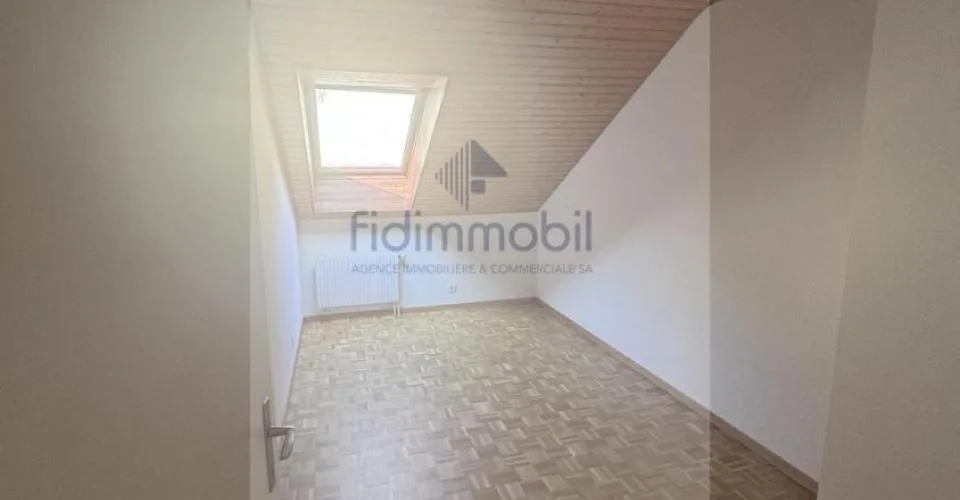 Duplex mit 4.5 Zimmern – Foto 5 von 8