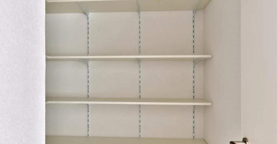 Bell'appartamento nuovo di 4,5 locali in un ambiente verde – foto 3 di 7