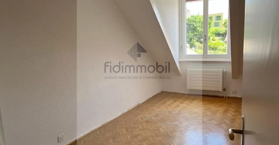 Wohnung mit 5 Zimmern im Herzen von St-Blaise – Foto 5 von 7