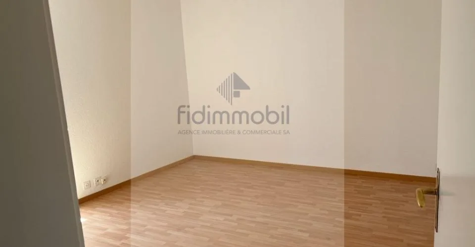 Wohnung mit 5 Zimmern im Herzen von St-Blaise – Foto 6 von 7