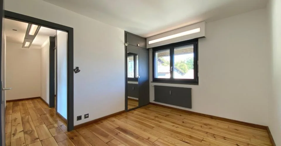 Grand 4.5p en attique, avec vue dégagée – foto 8 di 12