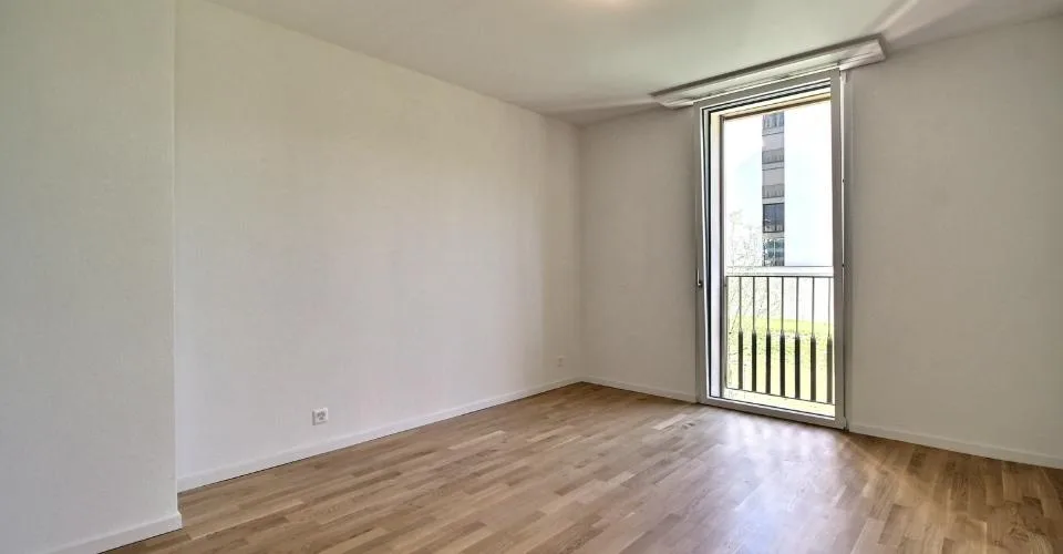 Maginifies 4.5 Zimmer mit Blick auf die Gérine! – Foto 6 von 11