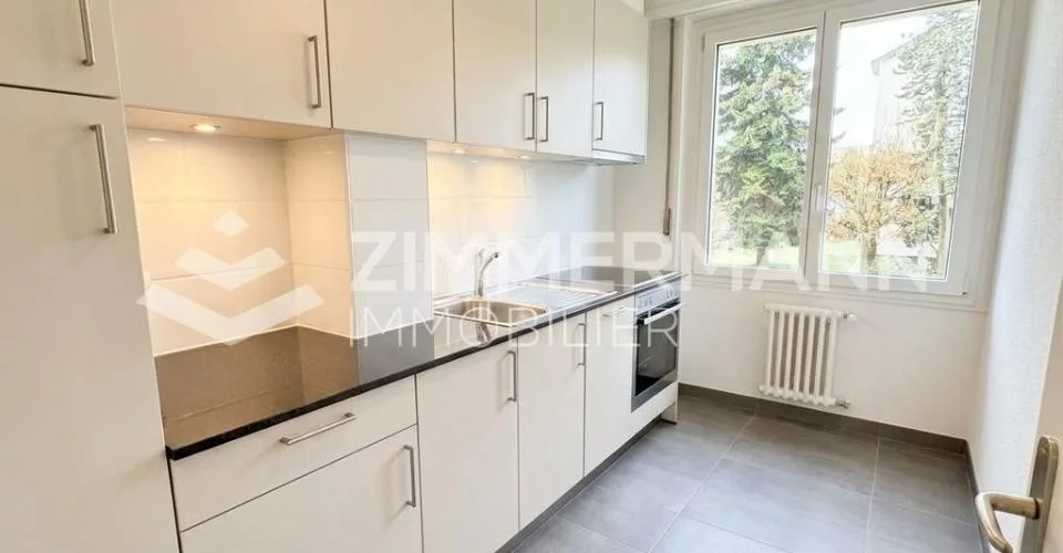 Geräumige 2.5-Zimmer-Wohnung nur wenige Minuten vom See entfernt – Foto 2 von 7