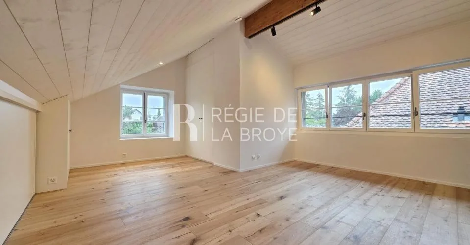 Geräumige 3,5 Zimmer unter dem Dach – Foto 4 von 11