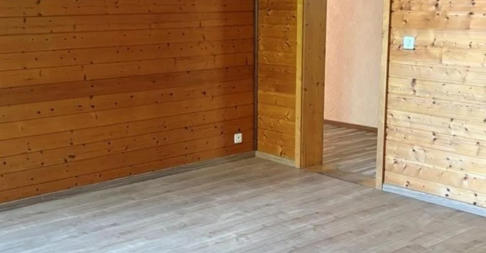 Dreizimmerwohnung im 4. Stock im Stadtzentrum – Foto 12 von 12