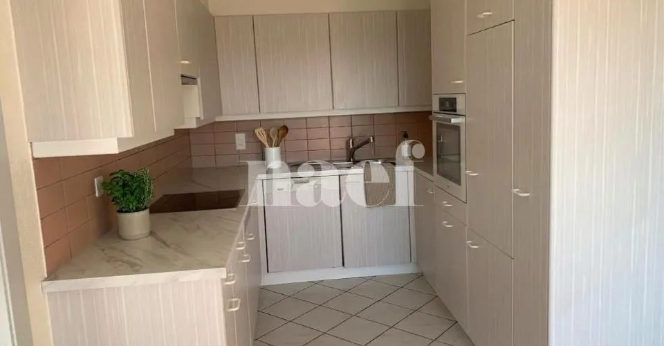 Charmant duplex de 5.5 pièces au 4ème étage avec balcon – Foto 2 von 9