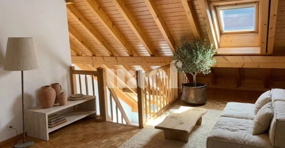 Charmant duplex de 5.5 pièces au 4ème étage avec balcon – Foto 5 von 9