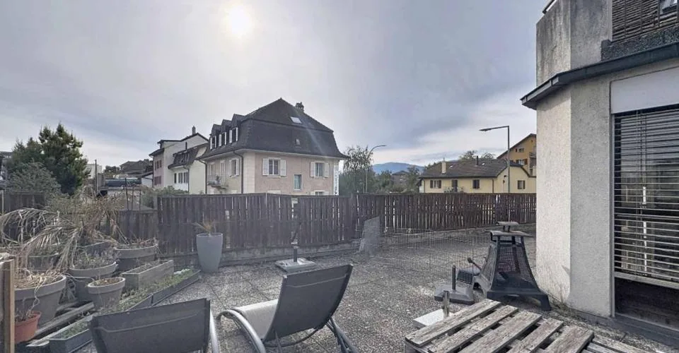 Appartement de 2.5 pièces avec une grande terrasse – Foto 8 von 9