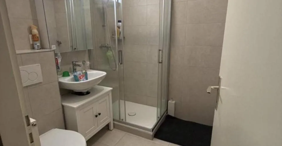 Appartement 2 pièces aux Eaux-vives – photo 3 sur 5