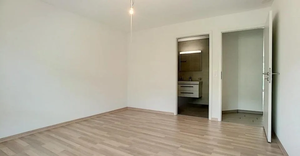 Beau 3.5 pièces moderne à Granges – Foto 4 von 8