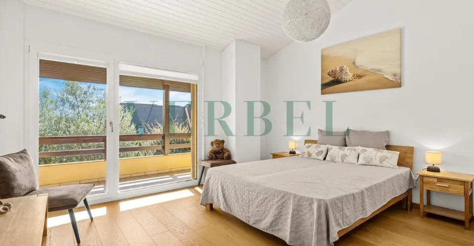 6.5 Zimmer Reihenfamilienhaus in Borex – Foto 3 von 10
