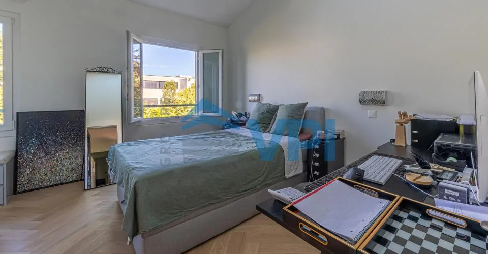 Duplex en attique magnifiquement rénové – Foto 8 von 13