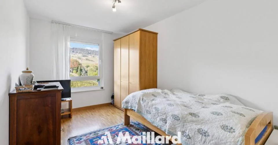 Spacieux et lumineux appartement de 5.5 pièces idéalement situé avec belles échappées sur le lac – photo 13 sur 13
