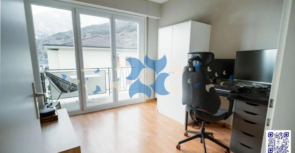 Magnifique attique 4.5 pièces rénové avec balcons, jardin et box - Vétroz – photo 2 sur 4