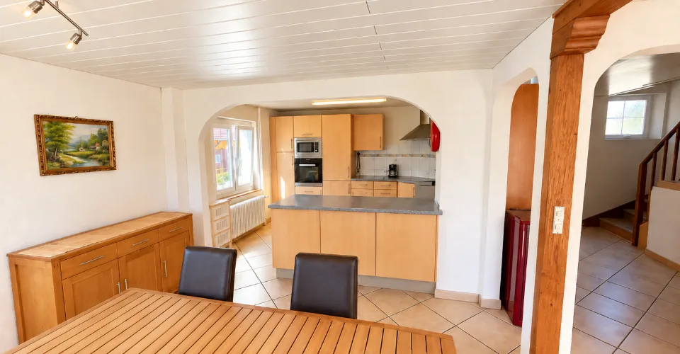 Familienhaus mit Garten, Garage und Solarpanelen in Boncourt – Foto 5 von 13
