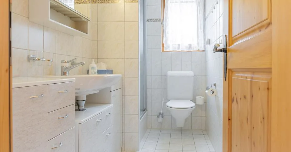 Charmante 2.5-Zimmerwohnung mit traumhafter Aussicht in Ulrichen – photo 11 sur 13