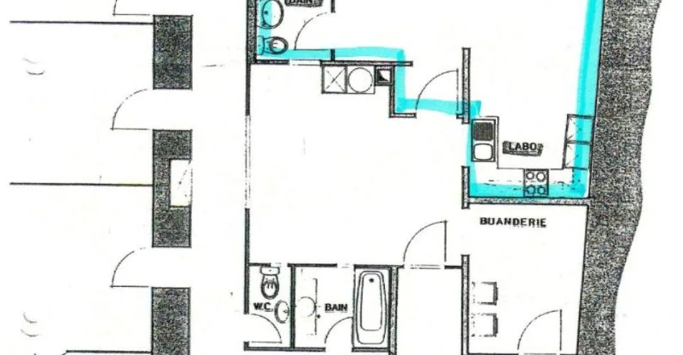 Wohnung mit 2.5 Zimmern, Balkon und Parkplatz – Foto 8 von 8