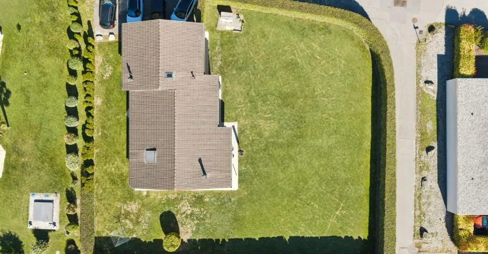 Villa individuelle avec vaste terrain dans un environnement calme – photo 13 sur 13